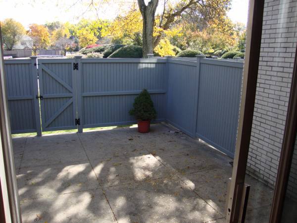 Townhouse for rent at 1017 W Roxbury Parkway, Chestnut Hill, MA 02467