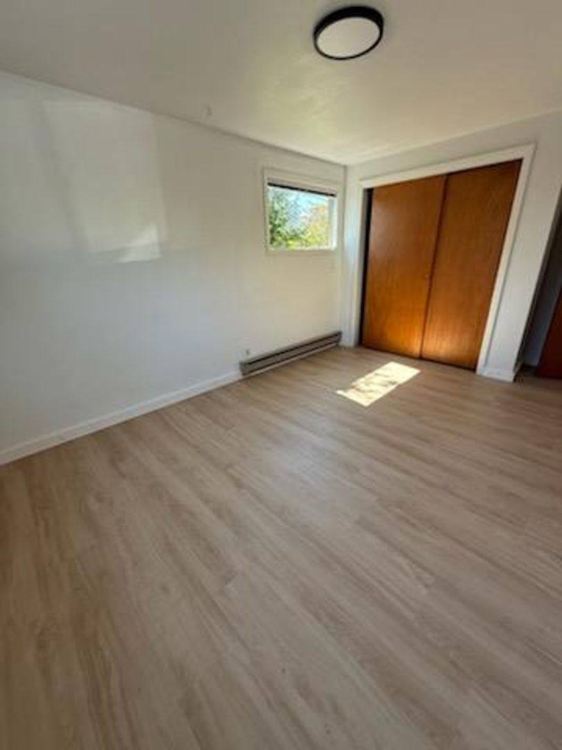 Apartment for rent at 2300 Broadway, Bellingham, WA 98225