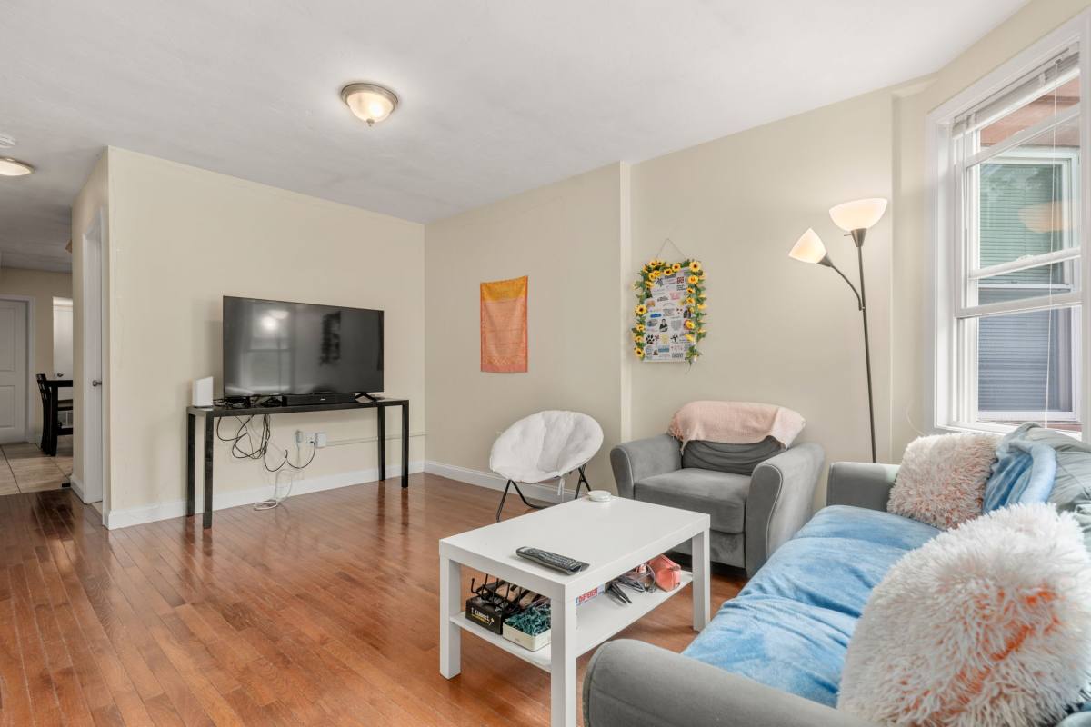 Apartment for rent at 95 Kilsyth Rd #2, Brighton, MA 02135