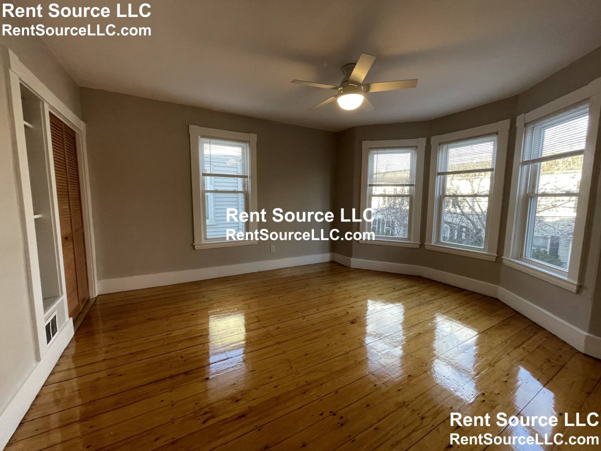 Apartment for rent at 34 Wyatt St, Somerville, MA 02143