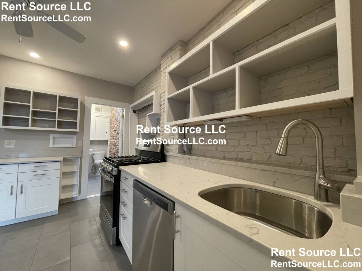 Apartment for rent at 34 Wyatt St, Somerville, MA 02143