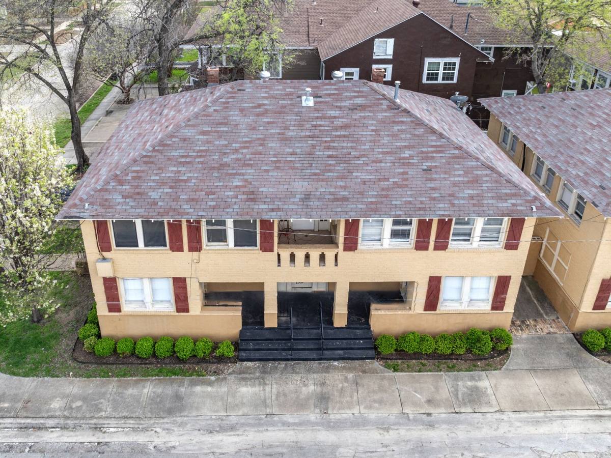 Apartment for rent at 1501 W Myrtle St, Fort Worth, TX 76104