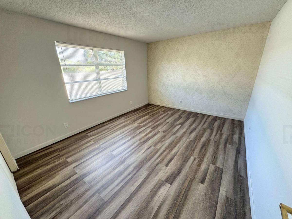 Apartment for rent at 215 NW 25th St, Fort Lauderdale, FL 33311