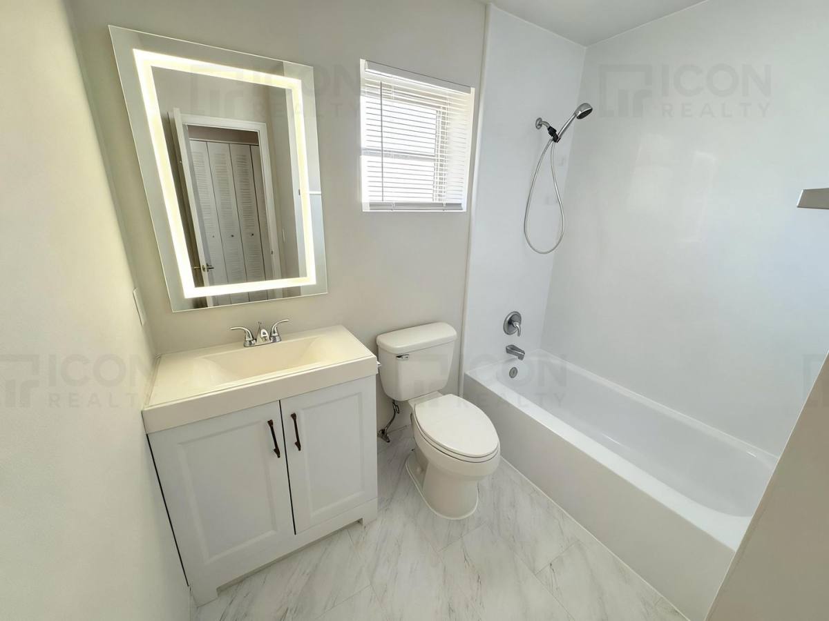 Apartment for rent at 215 NW 25th St, Fort Lauderdale, FL 33311