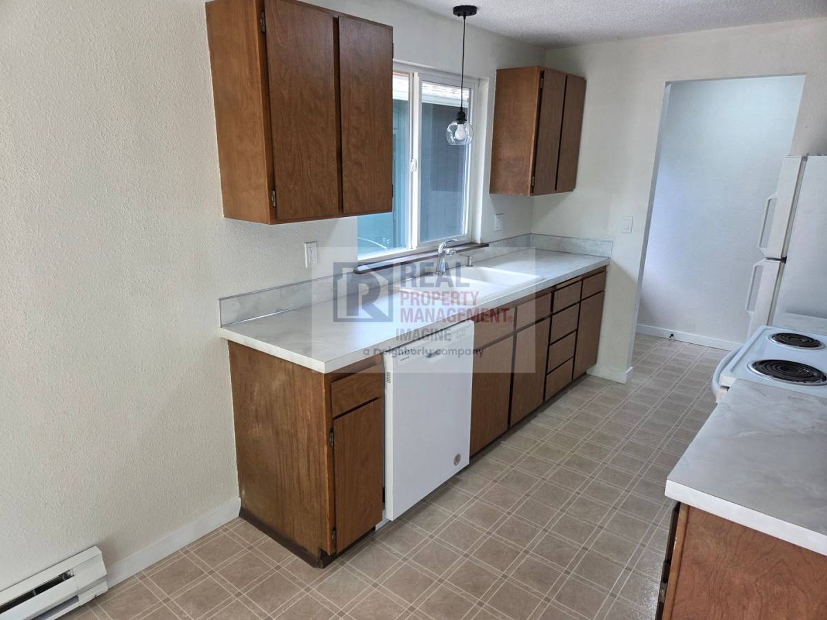 House for rent at 2040 Aqua Court NW, Olympia, WA 98502