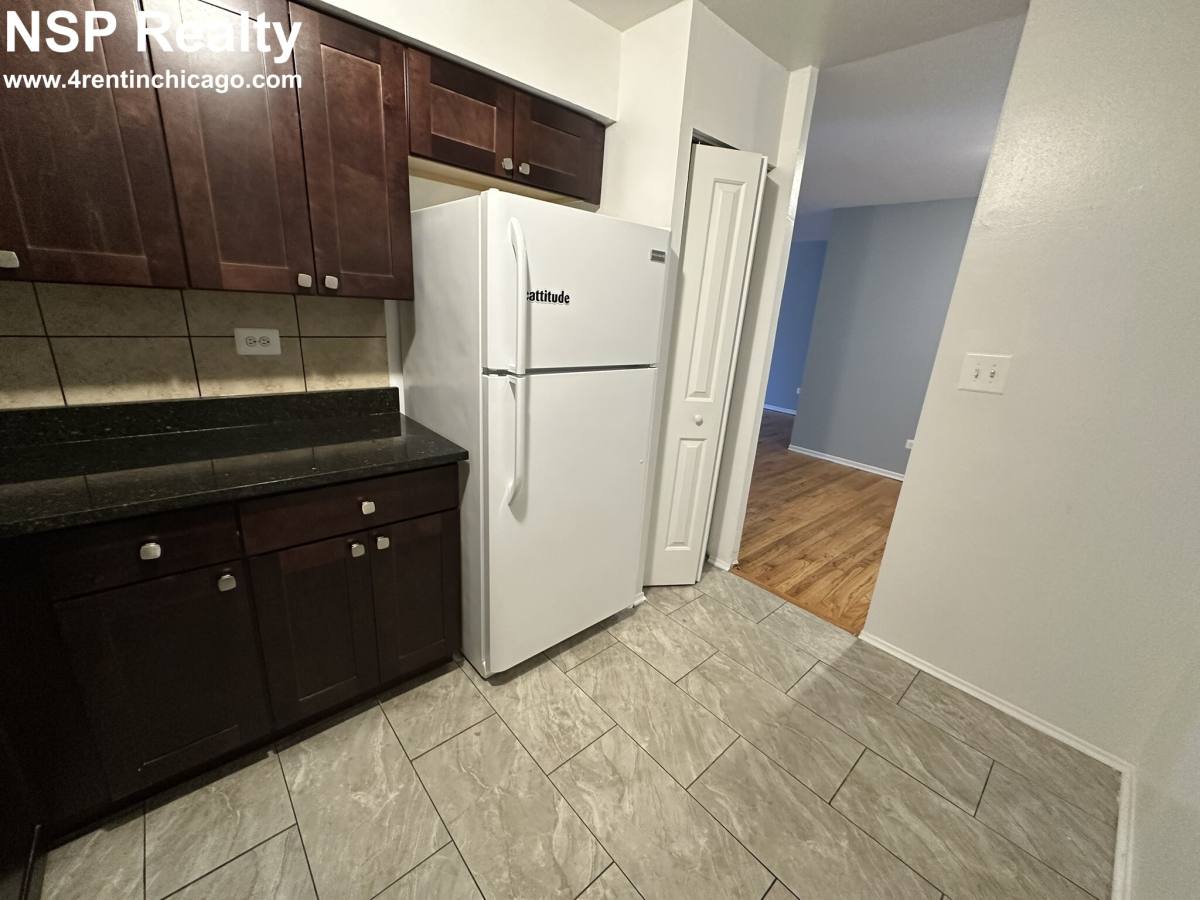 Apartment for rent at 1515 W Morse #308, Chicago, IL 60626