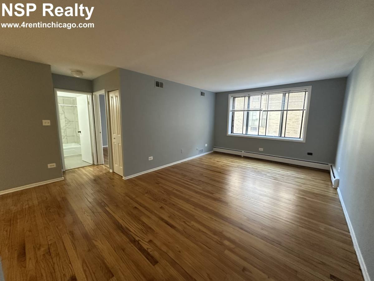 Apartment for rent at 1515 W Morse #308, Chicago, IL 60626