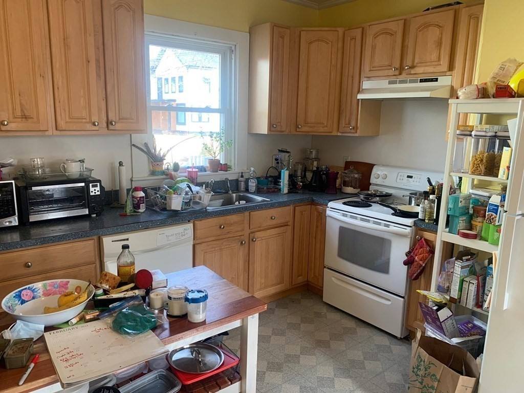 House for rent at 84 Walker #1, Newtonville, MA 02460