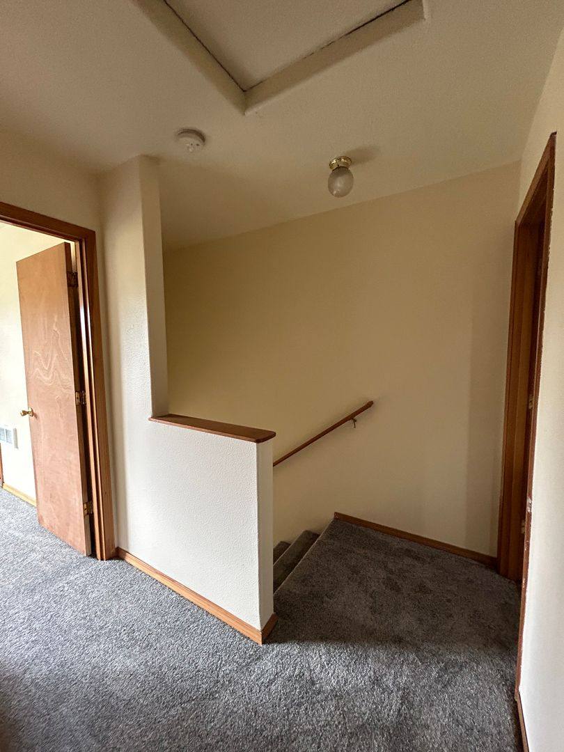 Townhouse for rent at 3412 SE Vineyard, Portland, OR 97267