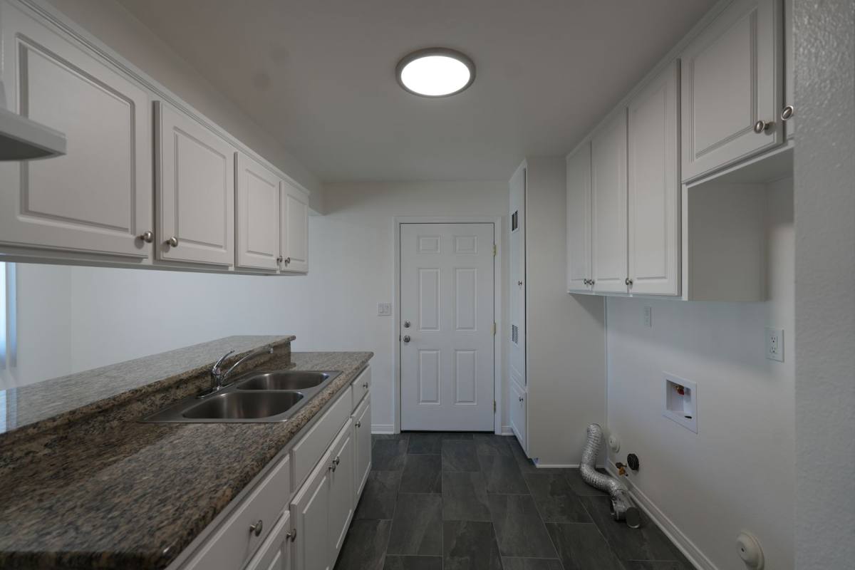 Apartment for rent at 5157-5205 1 2 Santa Ana St, Bell Gardens, CA 90201