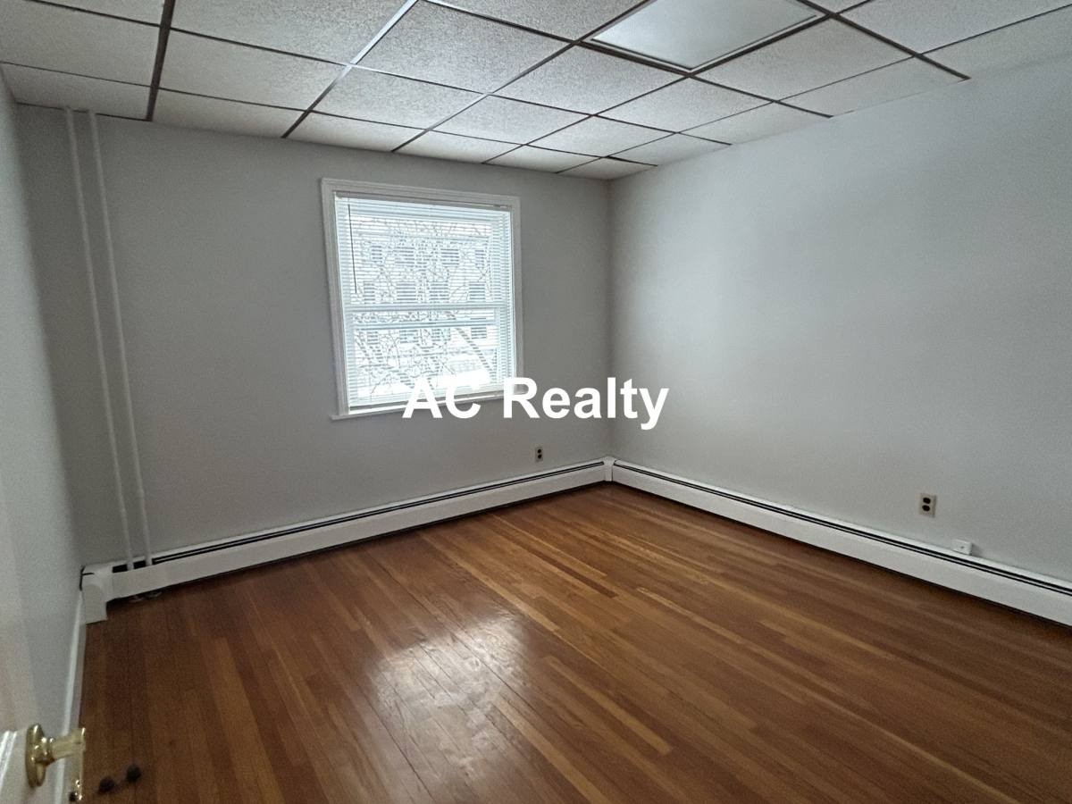 Apartment for rent at 19-21 Pearl St #2, Malden, MA 02148