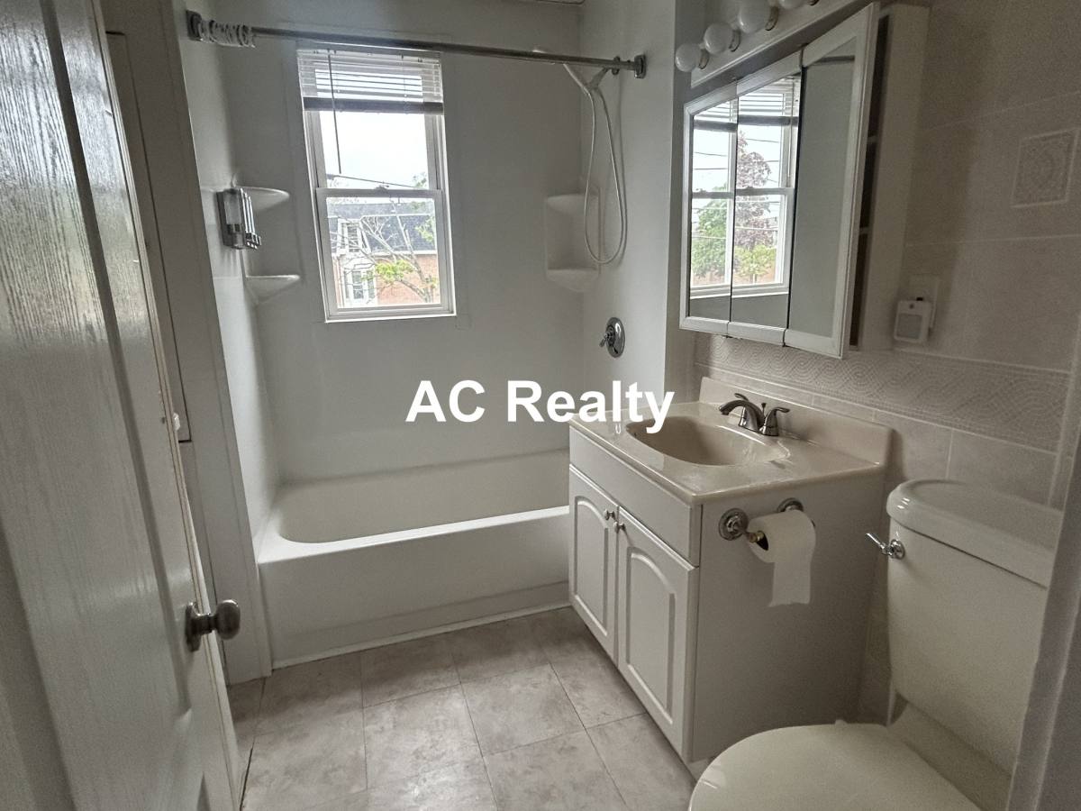 Apartment for rent at 506 Cross St #1, Malden, MA 02148