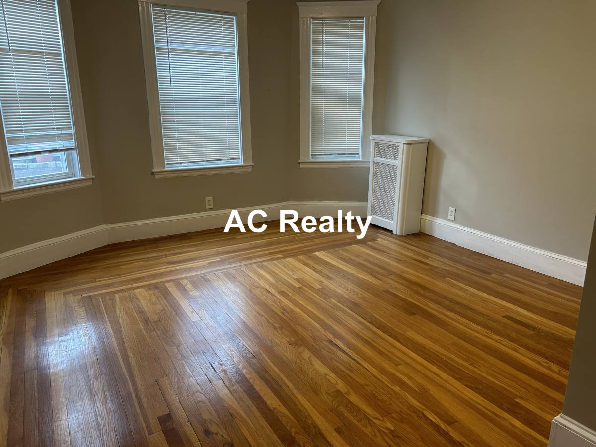 Apartment for rent at 506 Cross St #1, Malden, MA 02148