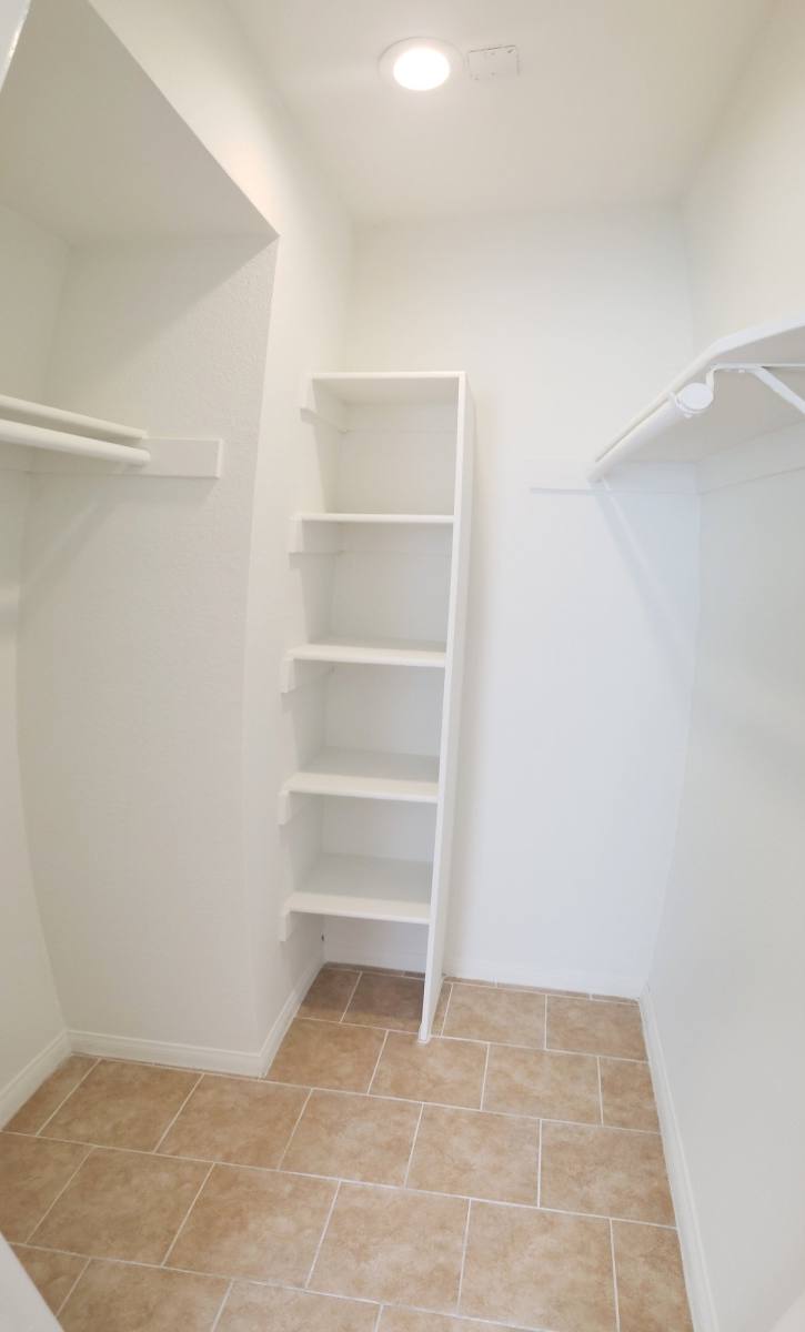 Apartment for rent at 11020 Hesby St, North Hollywood, CA 91601