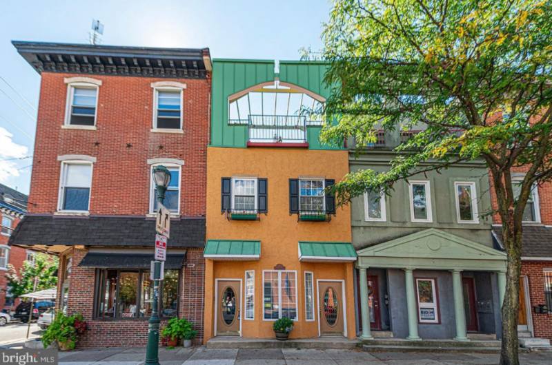 House for rent at 2102 S St #2F, Philadelphia, PA 19146