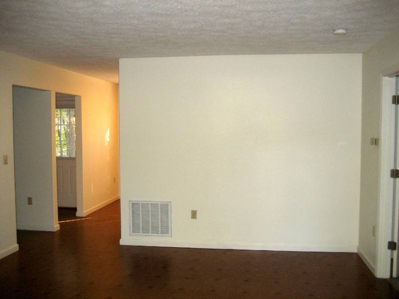 Apartment for rent at 1826 Lower Ridgewood Blvd, Hendersonville, NC 28791