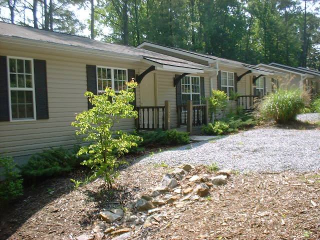 Apartment for rent at 1826 Lower Ridgewood Blvd, Hendersonville, NC 28791