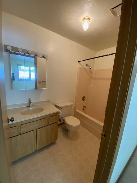 Apartment for rent at 3152 Wyatt Rd #5, North Pole, AK 99705