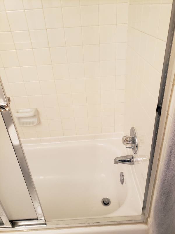 House for rent at 113 Davis Ave SW, Leesburg, VA 20175