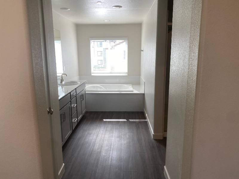 House for rent at 653 Barrett Lake Rd, West Sacramento, CA 95605