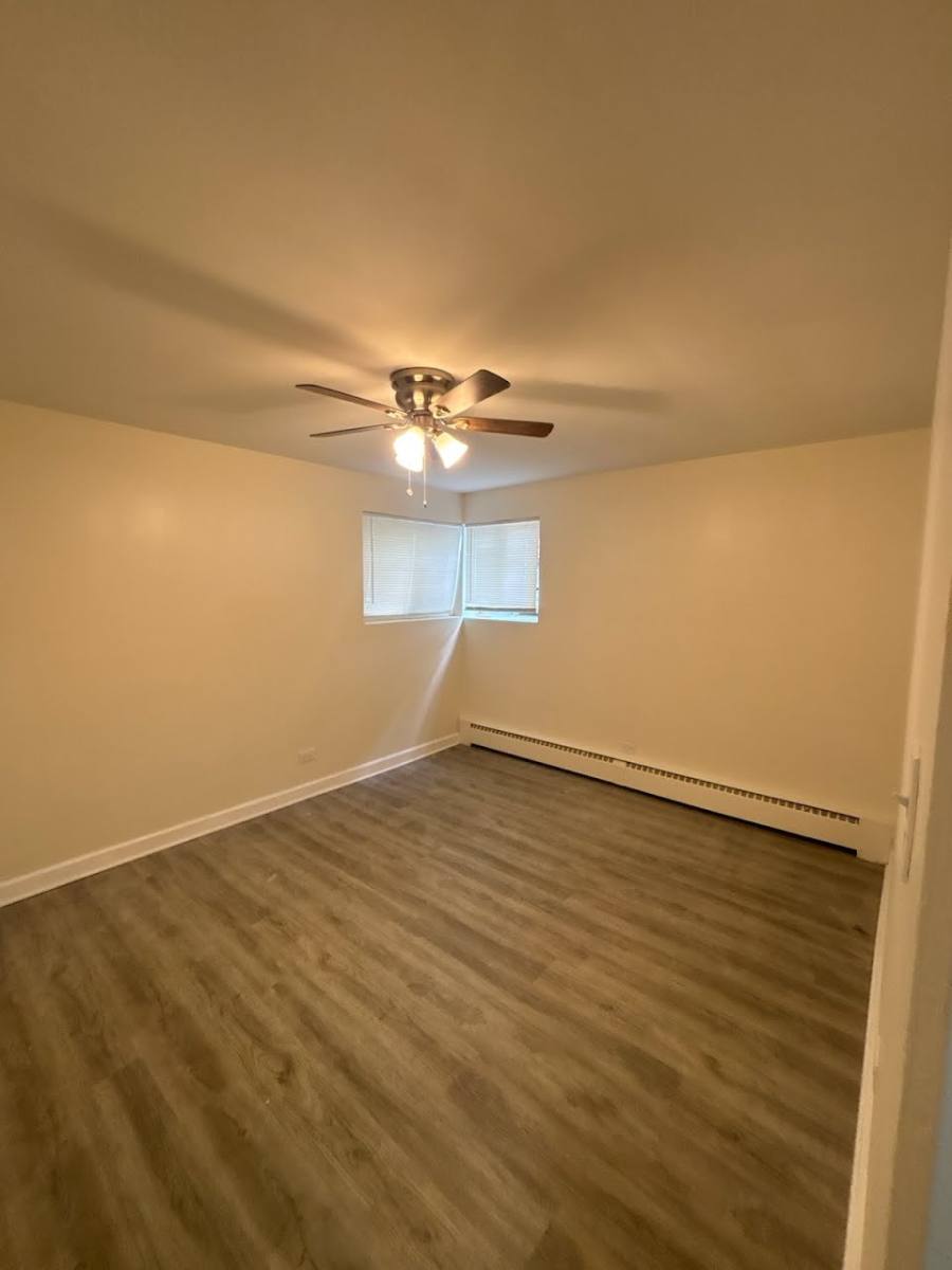 Apartment for rent at 14605 Des Plaines 1 W #1, Harvey, IL 60426