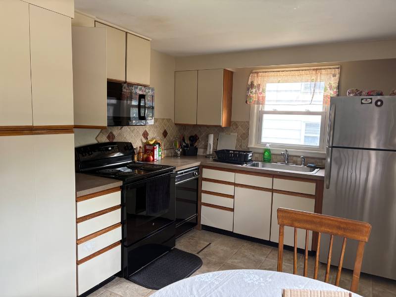 Apartment for rent at 105 Robert Dr Room 1 107 2FL, Syracuse, NY 13210