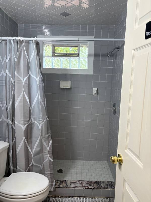 Apartment for rent at 105 Robert Dr Room 1 107 2FL, Syracuse, NY 13210