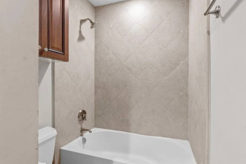 Townhouse for rent at 5311 Lillian St #A, Houston, TX 77007