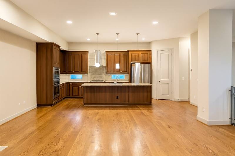 Townhouse for rent at 5311 Lillian St #A, Houston, TX 77007
