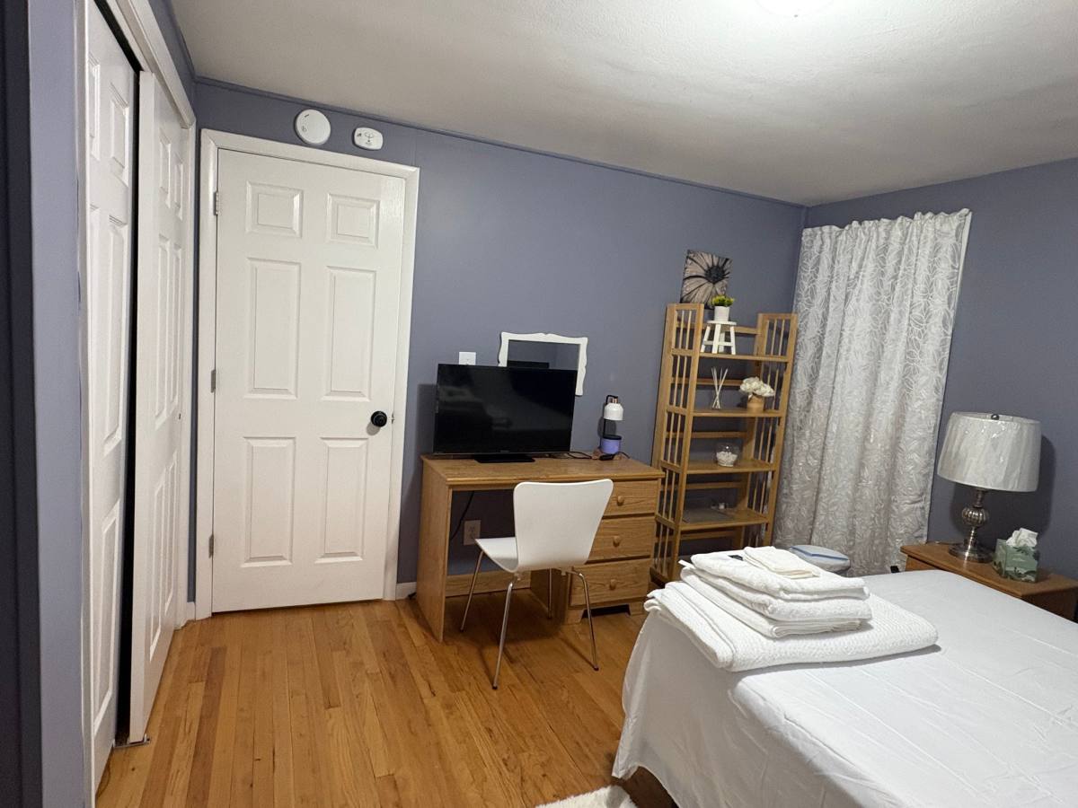 Apartment for rent at 107 Robert Dr #ROOM, Syracuse, NY 13210