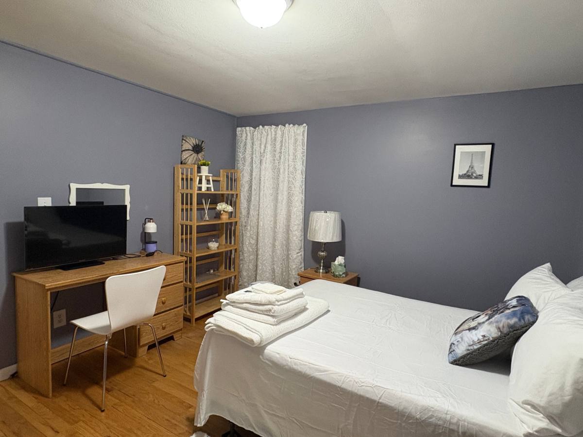 Apartment for rent at 107 Robert Dr #ROOM, Syracuse, NY 13210