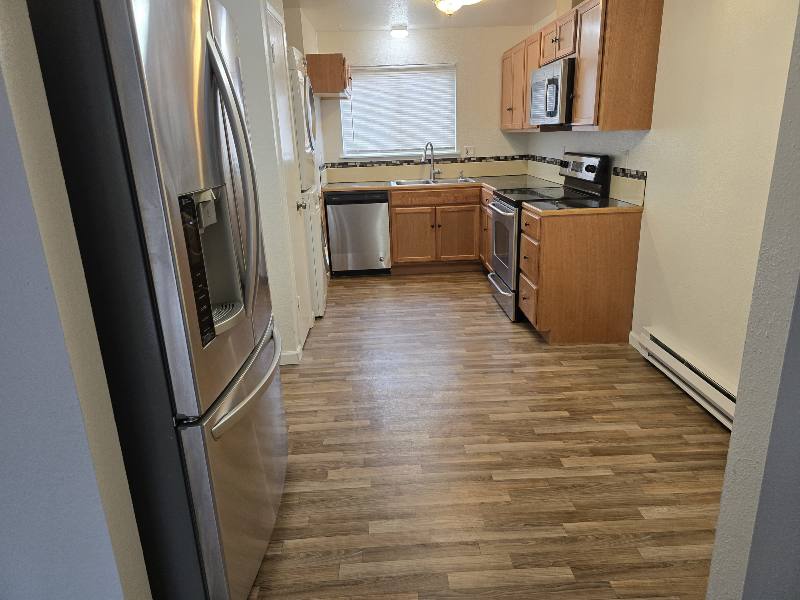 Townhouse for rent at 409 E 34th St, Tacoma, WA 98404