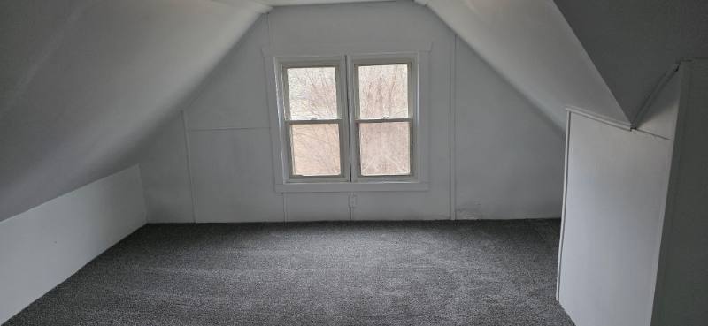 House for rent at 1831 S Westmoreland Ave, Peoria, IL 61605