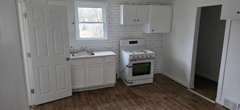 House for rent at 1831 S Westmoreland Ave, Peoria, IL 61605