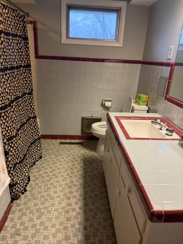 House for rent at 1004 Glen Rd, Findlay, OH 45840