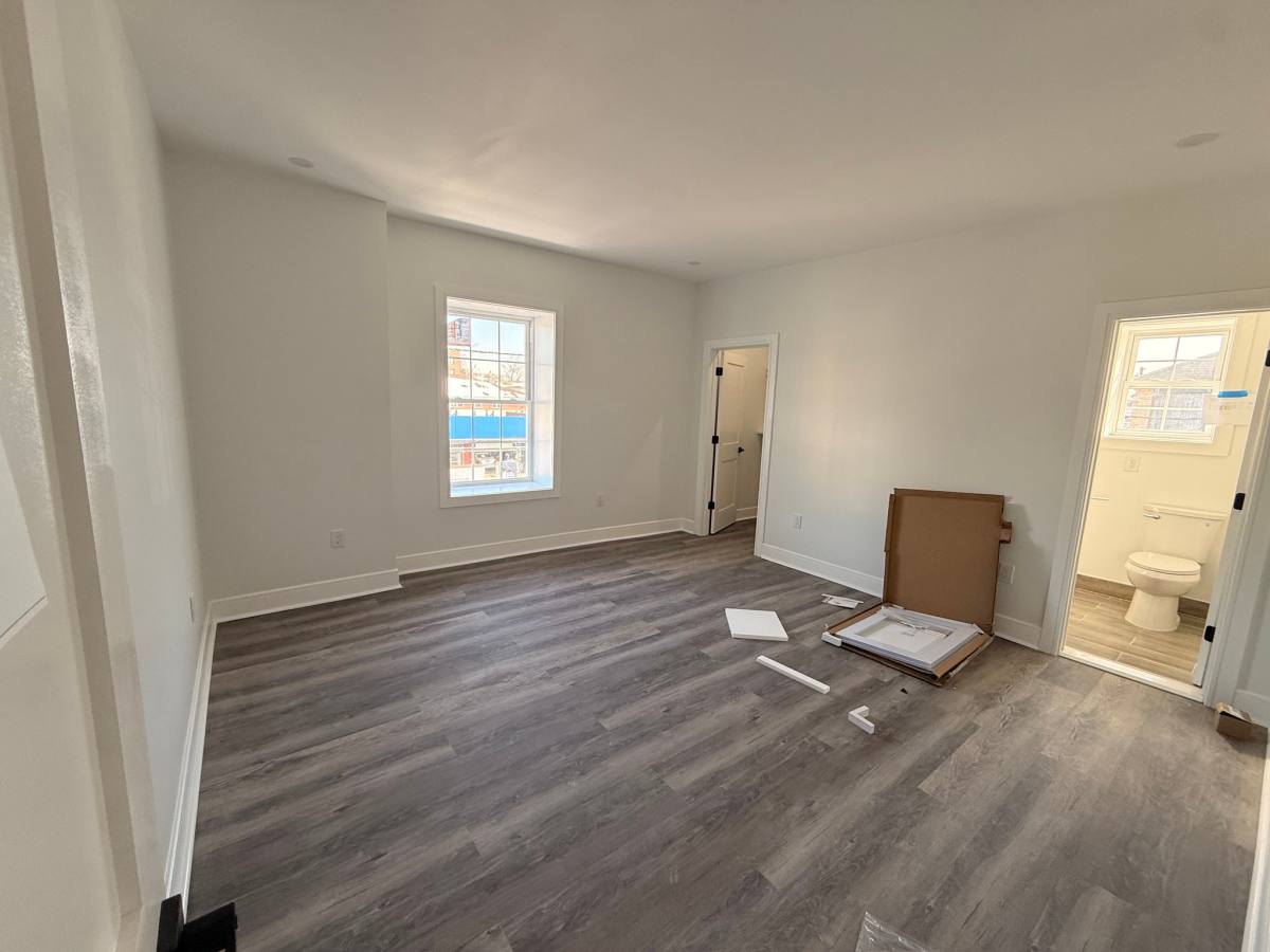 Apartment for rent at 321 Jefferson Ave #2, Elizabeth, NJ 07201