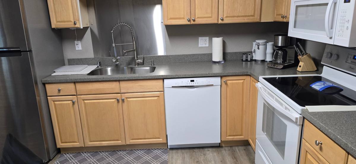 Apartment for rent at 1208 Denali St #2, Anchorage, AK 99501