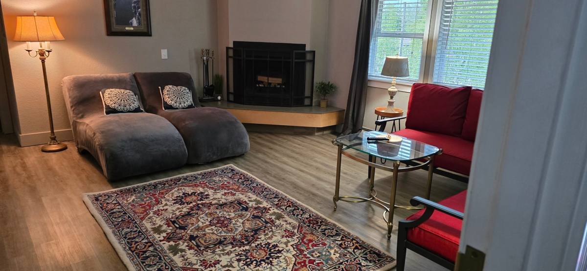 Apartment for rent at 1208 Denali St #2, Anchorage, AK 99501