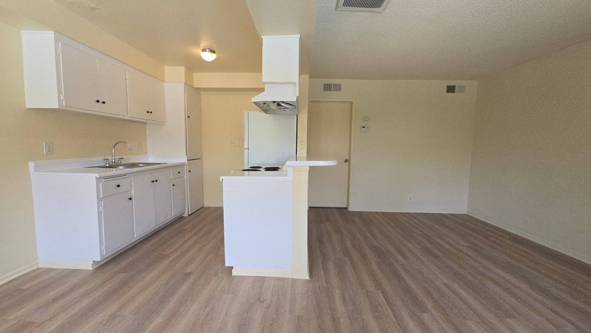 Apartment for rent at 1001 E Stearns Ave #14, La Habra, CA 90631