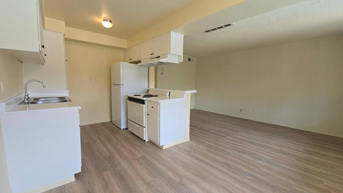 Apartment for rent at 1001 E Stearns Ave #14, La Habra, CA 90631