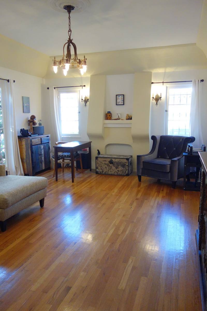 Apartment for rent at 360 S Cloverdale Ave #104, Los Angeles, CA 90036