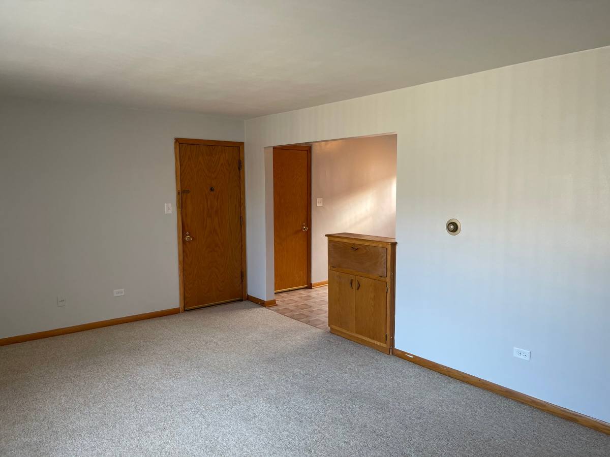 Apartment for rent at 3103-7 Harlem Ave #3F, Berwyn, IL 60402