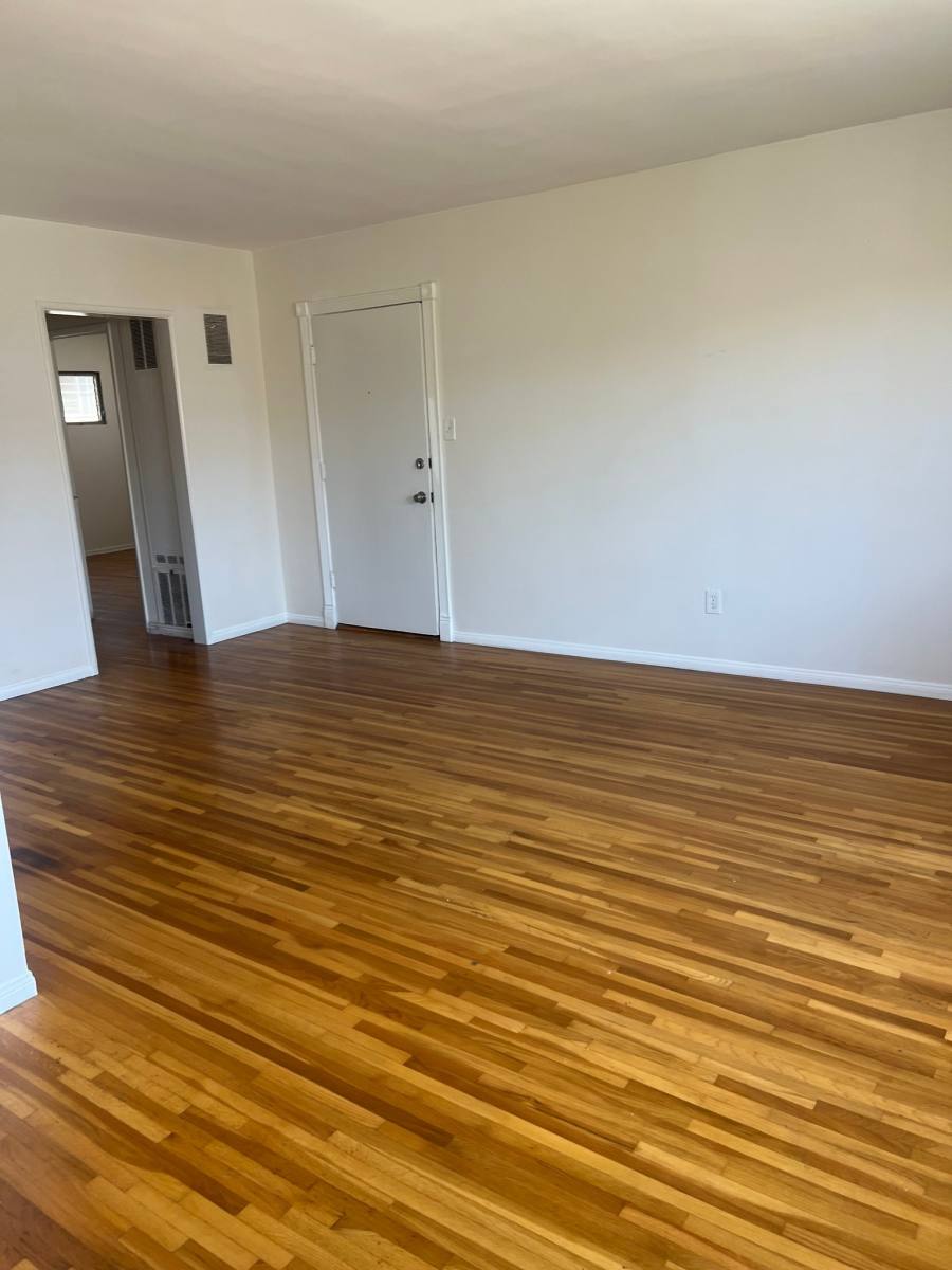 Apartment for rent at 3426 Mentone Ave #7, Los Angeles, CA 90034