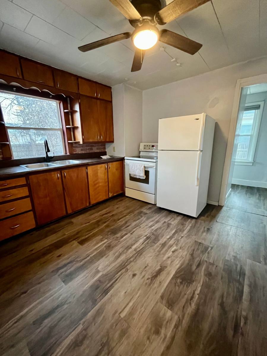 Apartment for rent at 510 Walnut St, Neenah, WI 54956