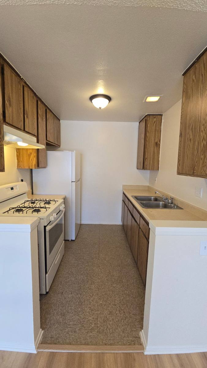 Apartment for rent at 5906 Challen Ave #14, Riverside, CA 92503