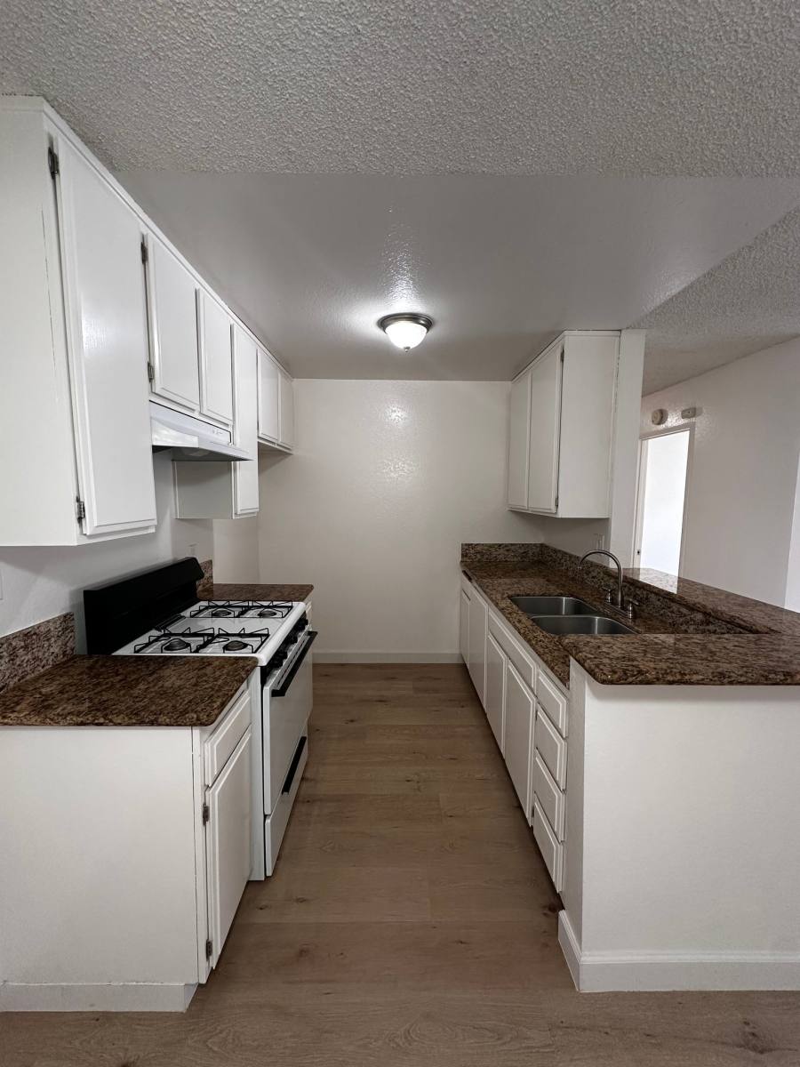Apartment for rent at 5134 N Glendora Ave #35, Covina, CA 91724