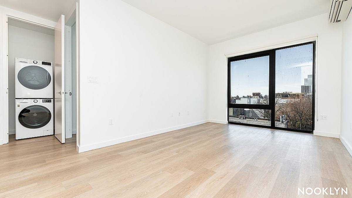 Apartment for rent at 527 Grand Ave #901, Brooklyn, NY 11238