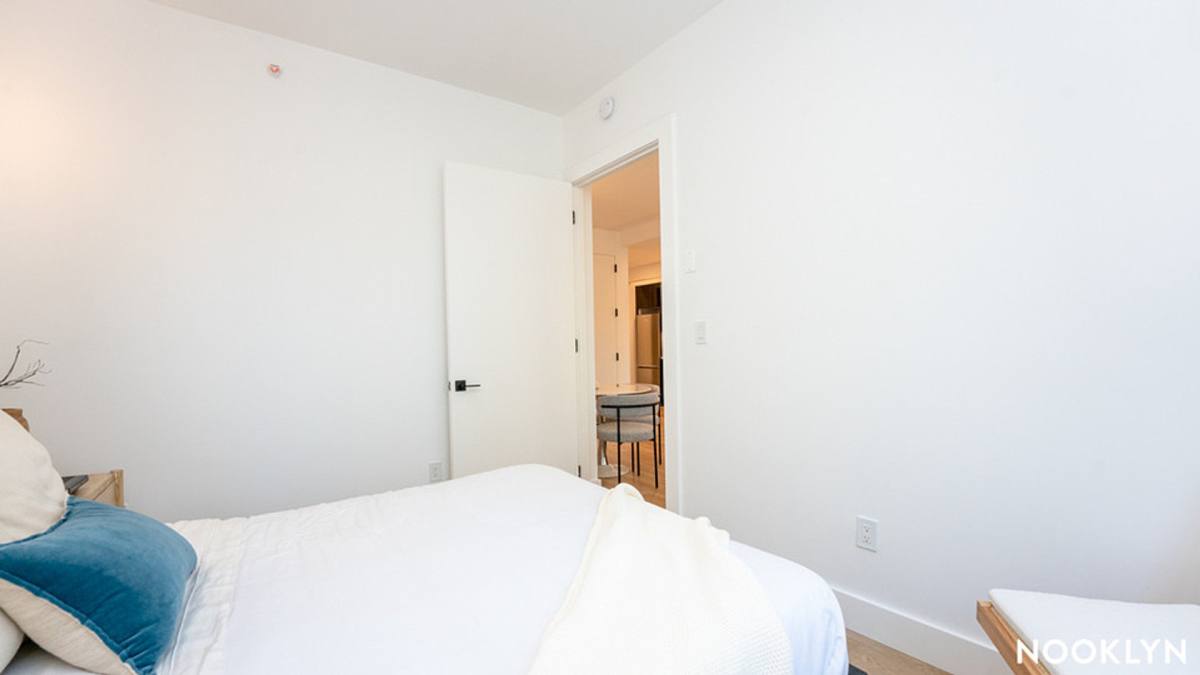 Apartment for rent at 1042 President St #5F, Brooklyn, NY 11216