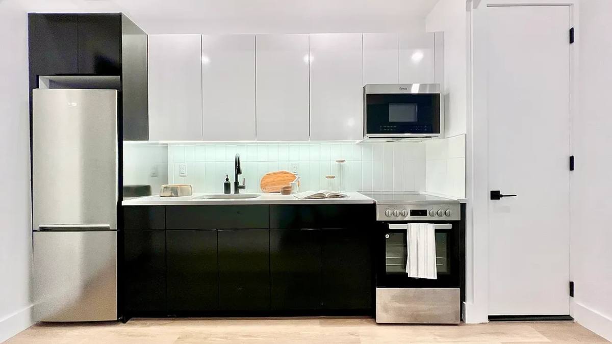Apartment for rent at 1042 President St #5F, Brooklyn, NY 11216