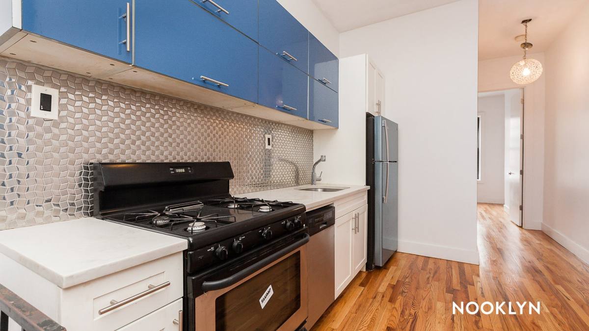 Apartment for rent at 1154 Gates Ave #1L, Brooklyn, NY 11221